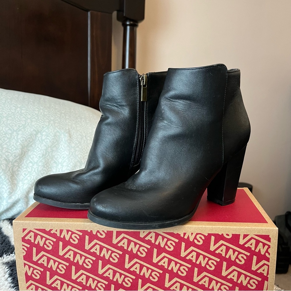 Bamboo Ankle Boots 💕